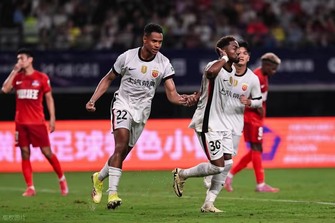 AYX- 赛地聚焦：足总杯转会期热度飙升，浙江队门线救险，震撼外界，轮换策略成焦点