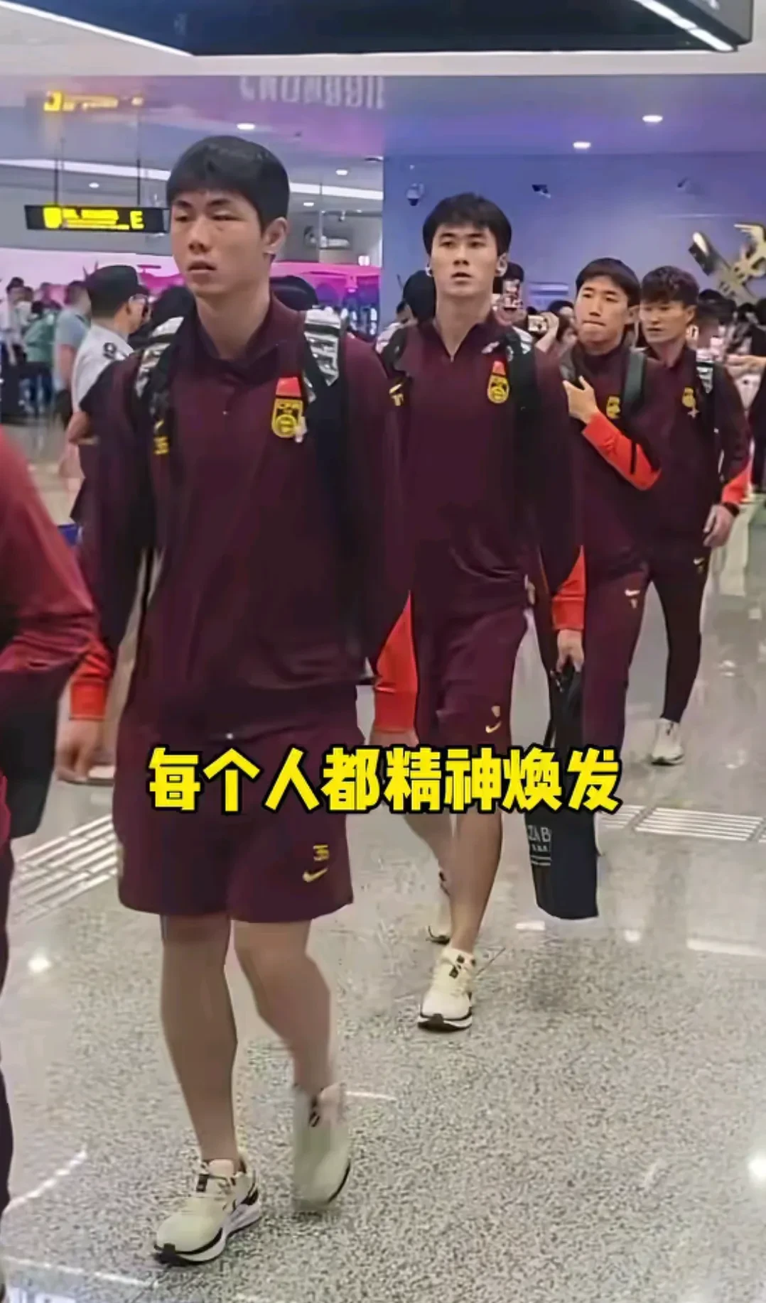 爱游戏-今晨里尔备战足总杯；队长鼓劲细节曝光；引发热议；细节决定成败的简单介绍