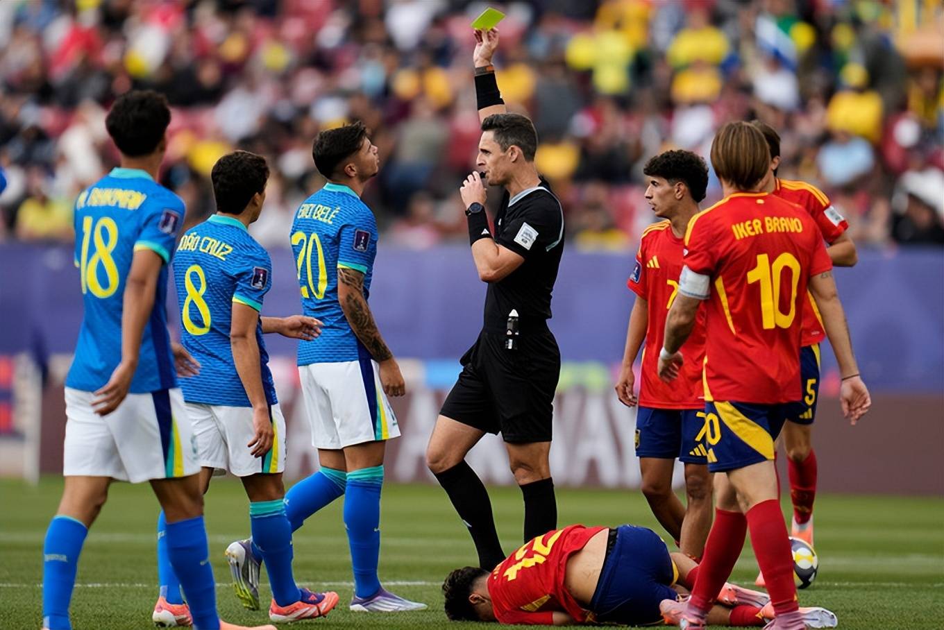 AYX-包含Ming连续七场比赛得分超过出色防守，巴塞罗那挑战极限！的词条