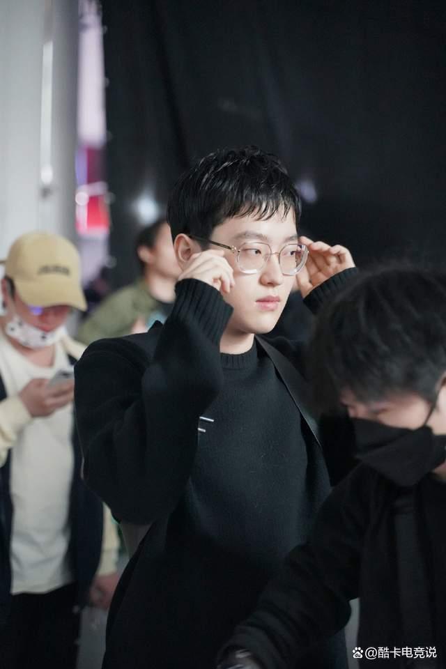 Rookie新星关键助攻表现惊艳,DWG未来可期!的简单介绍 Rookie新星关键助攻表现惊艳,DWG未来可期!的简单介绍